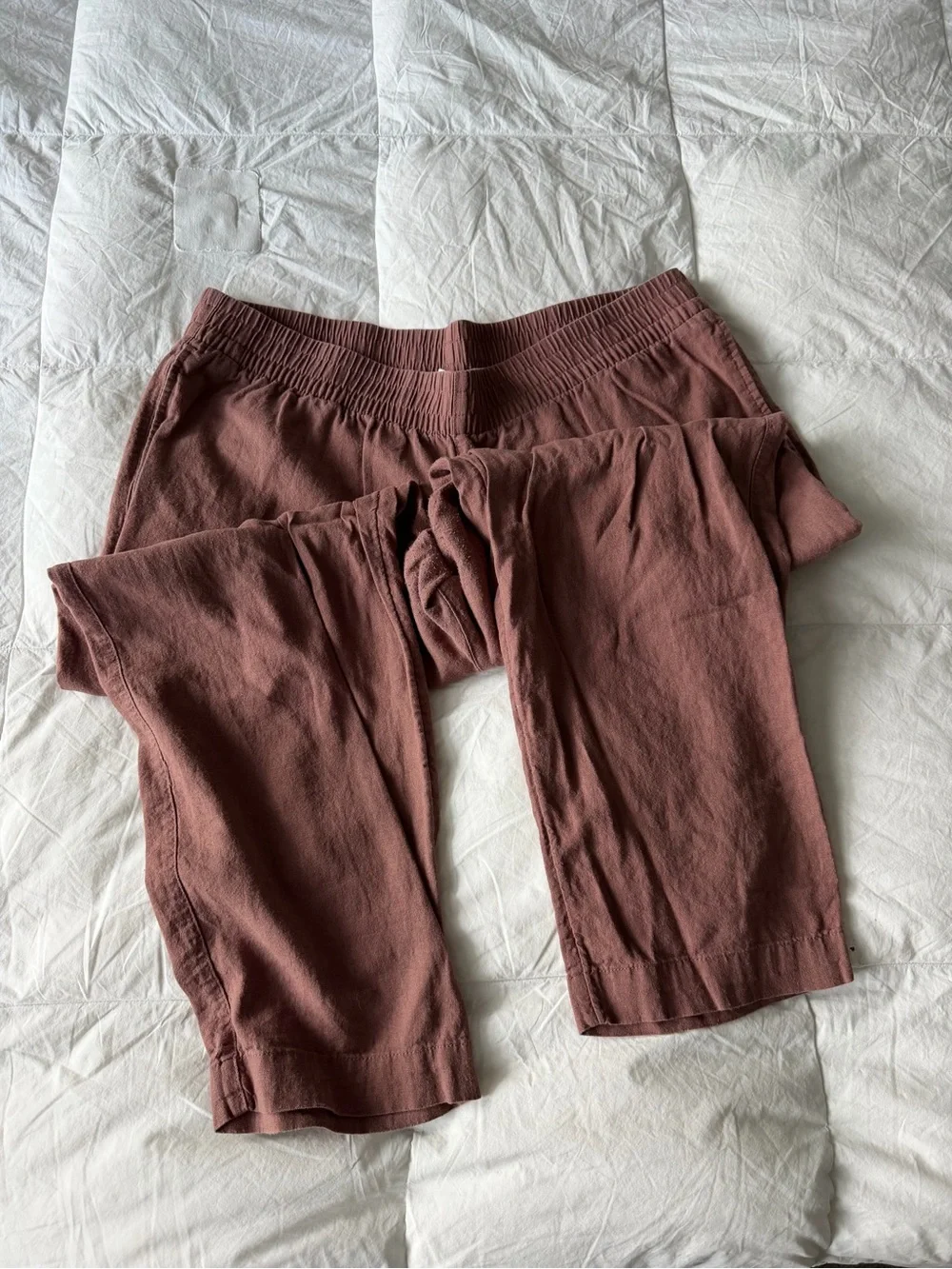 Old Navy Elastic-Waist High Rise Linen Straight Bottoms in Dusty Rose